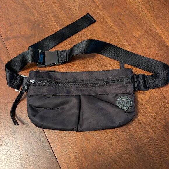 Lululemon Belt Bag - Picture 1 of 3
